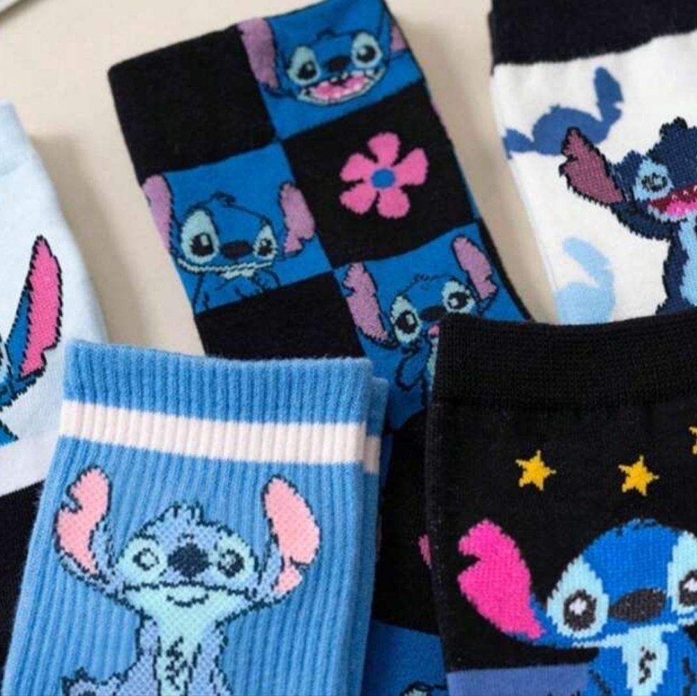 Disney Stitch Woman's Sock Set - 5 Pairs - Picture 9 of 10